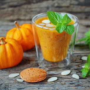 Рецепт Тыквенного смузи с финиками и имбирным сиропом