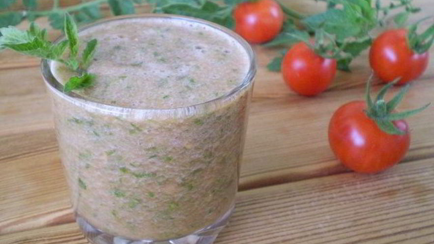 Рецепт зеленого коктейля с помидорами