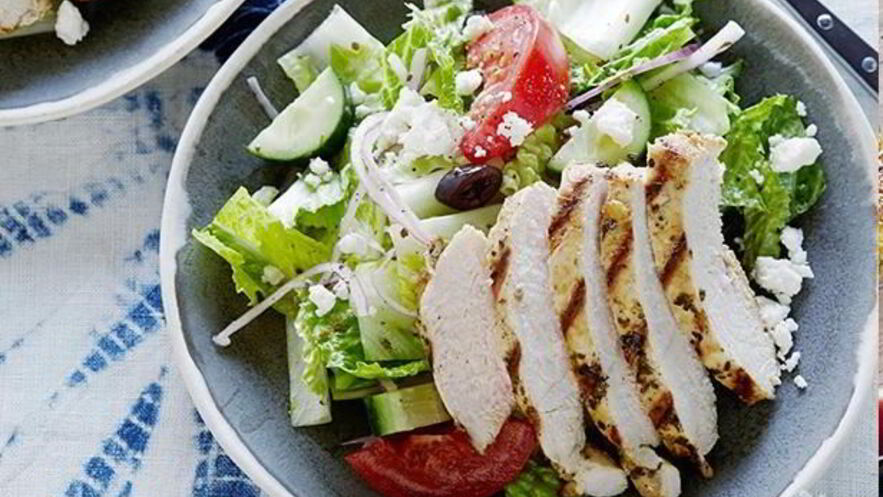 Рецепт греческого салата с курицей