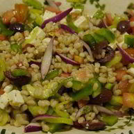 Рецепт Греческого салата с перловкой