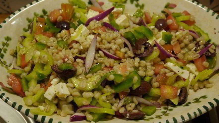 Рецепт греческого салата с перловкой