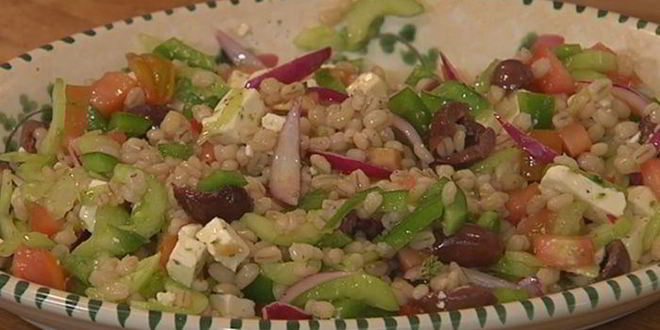 Рецепт греческого салата с перловкой