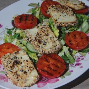 Рецепт Греческого салата с жареным сулугуни