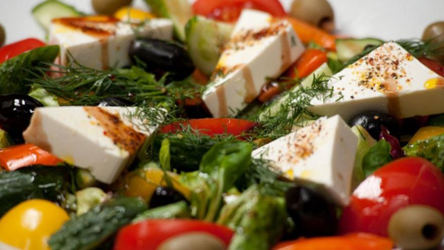 Рецепт солнечного греческого салата