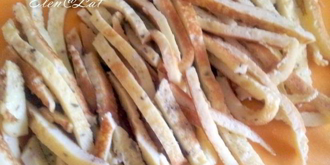 Рецепт итальянского салата с копченой курицей в сырной корзинке