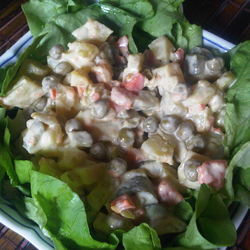 Рецепт Картофельного салата с горошком и сладким перцем