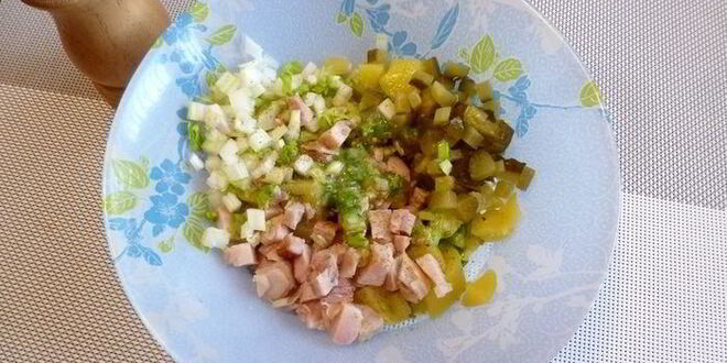 Рецепт картофельного салата с копченой курицей