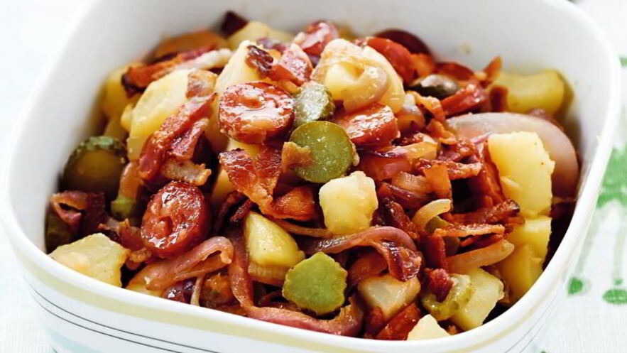 Рецепт картофельного салата с копченостями