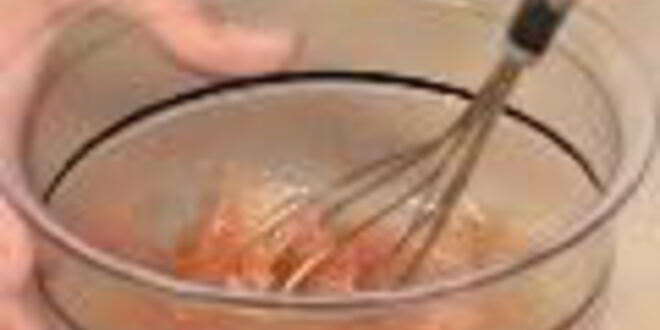 Рецепт картофельного салата с красным луком и беконом