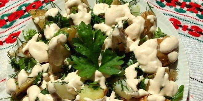 Рецепт картофельного салата с заправкой из феты