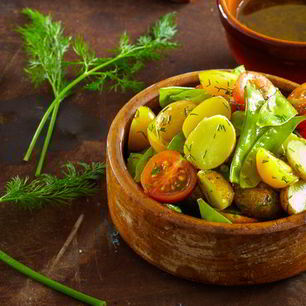 Рецепт Салата из молодого картофеля с укропом и хреном