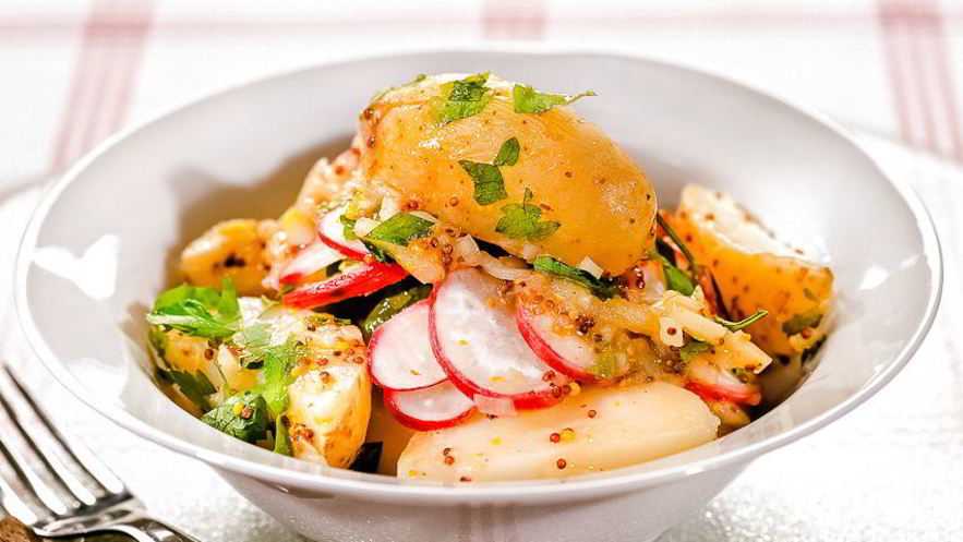 Рецепт салата из молодого картофеля