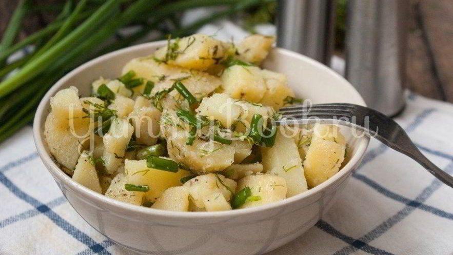 Рецепт салата картофельного с зеленым луком