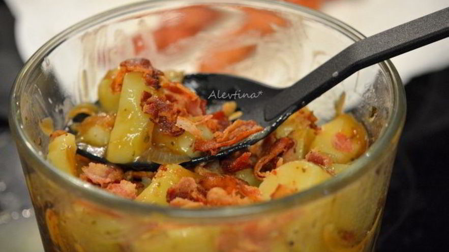 Рецепт теплого картофельного салата