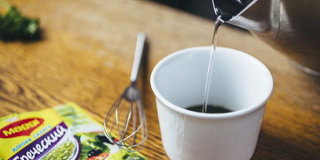 Рецепт теплого салата с молодым картофелем и хрустящим беконом