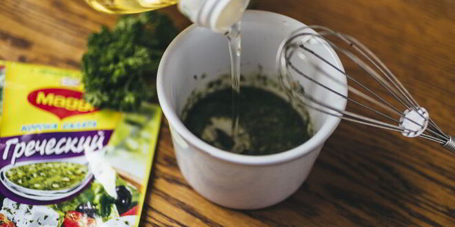 Рецепт теплого салата с молодым картофелем и хрустящим беконом