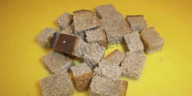 Рецепт хлебного салата с помидорами