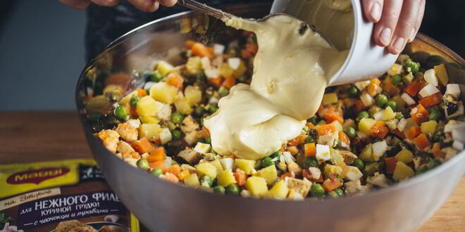 Рецепт оливье с ароматной куриной грудкой