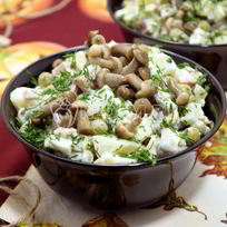 Оливье с полукопченой колбасой