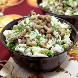 Рецепт Оливье с полукопченой колбасой