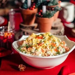 Рецепт Оливье с раковыми шейками