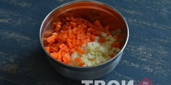 Рецепт оливье с семгой и красной икрой