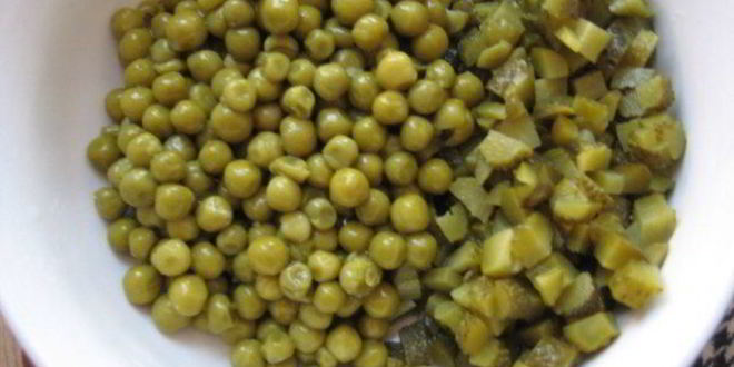 Рецепт оливье с тунцом рождественский венок