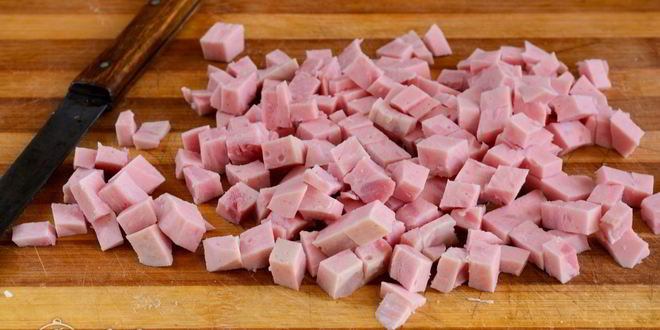 Рецепт салата оливье с колбасой без моркови