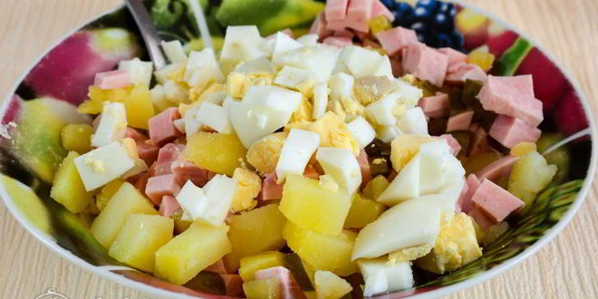 Рецепт салата оливье с колбасой без моркови