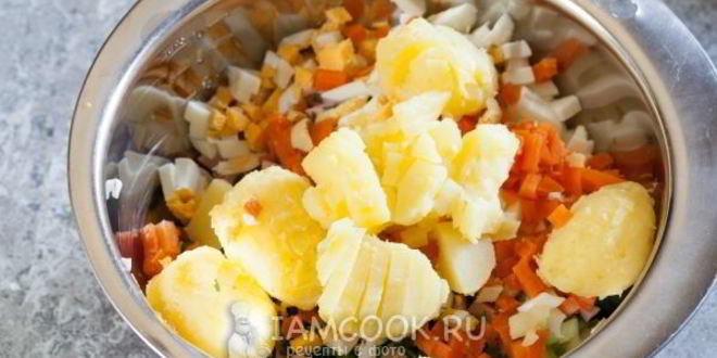 Рецепт салата оливье с колбасой и свежим огурцом