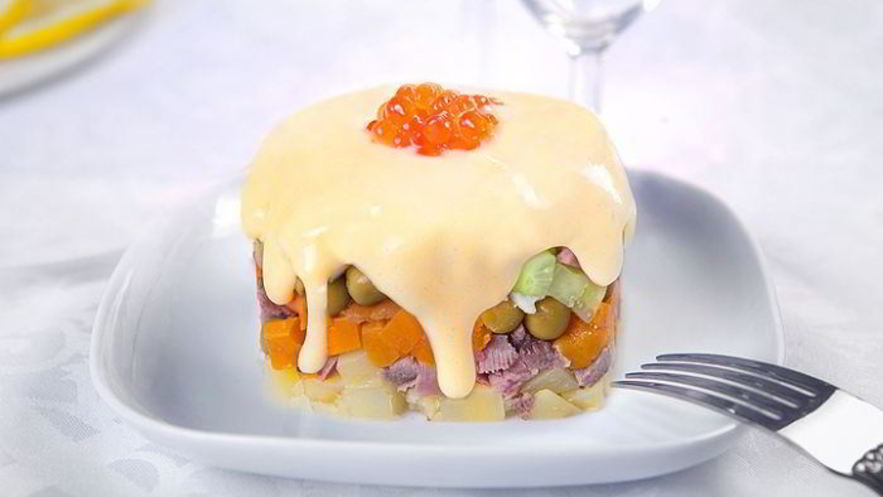 Рецепт салата оливье слоями