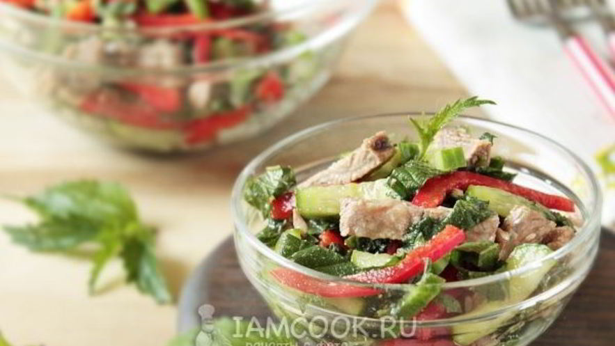 Рецепт салата из крапивы с мясом