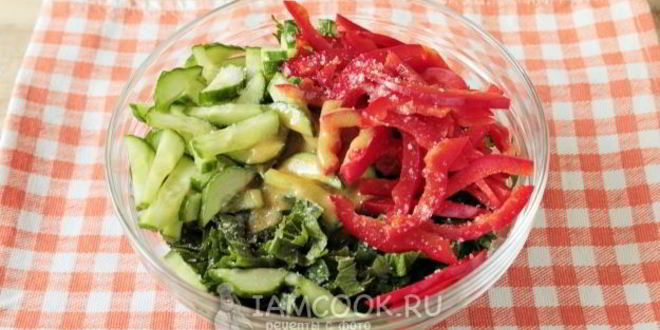 Рецепт салата из крапивы с мясом