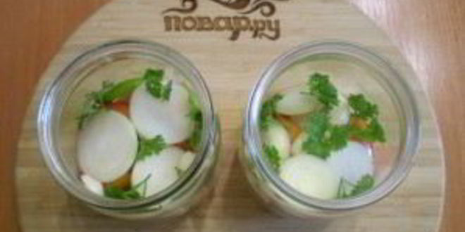 Рецепт салата из помидоров на зиму с луком