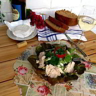 Рецепт Салата из сельдерея с куриной грудкой и йогуртовой заправкой