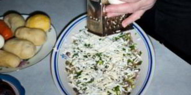 Рецепт салата из скумбрии холодного копчения