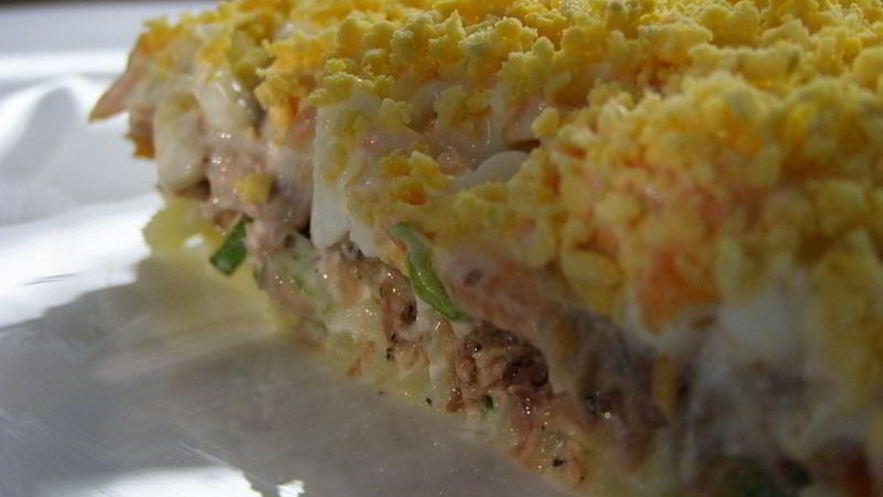 Рецепт салата мимоза с сайрой