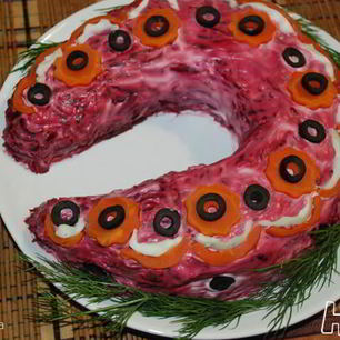 Рецепт Копченой селедки под шубой