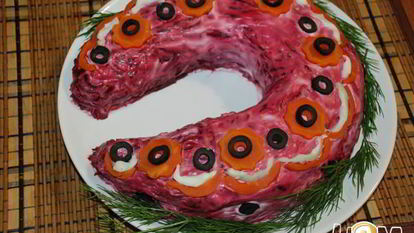 Рецепт Копченой селедки под шубой