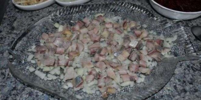 Рецепт салата сельдь под шубой с яблоком