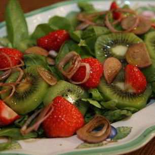 Рецепт Салата с клубникой, шпинатом и киви и запеченный грейпфрут