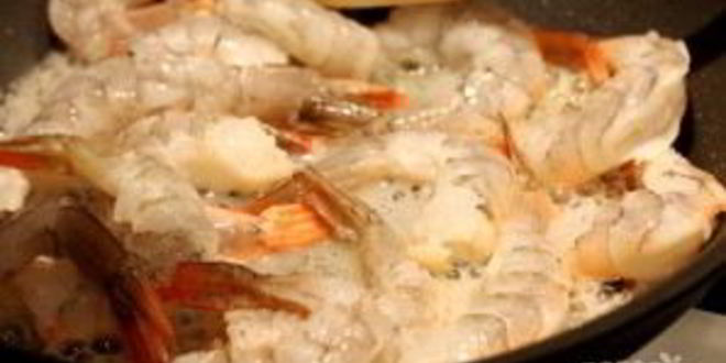 Рецепт салата с креветками