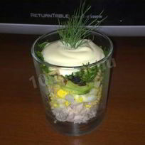 Салат с курицей слоями