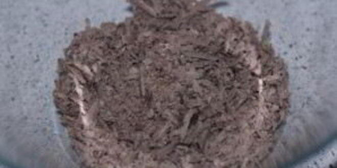 Рецепт салата с вареной печенью и солеными огурцами