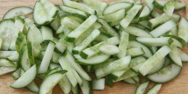 Рецепт русского летнего салата в стиле цезарь