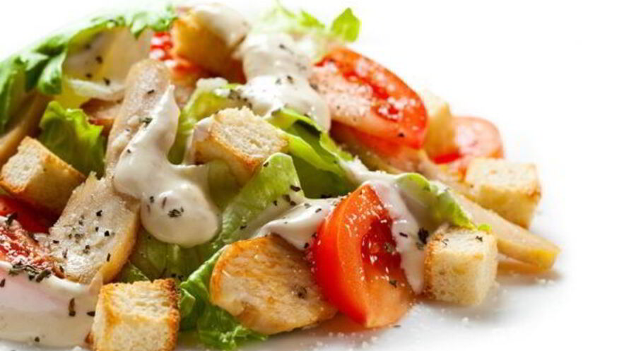 Рецепт салата цезарь с креветками