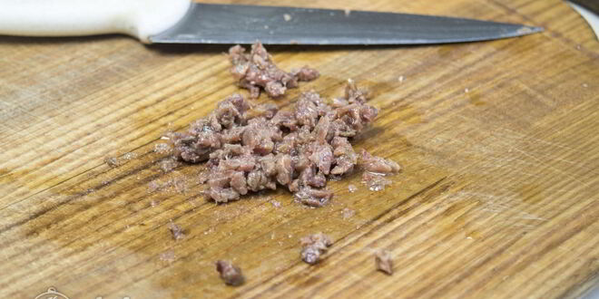 Рецепт салата цезарь с курицей и сухариками