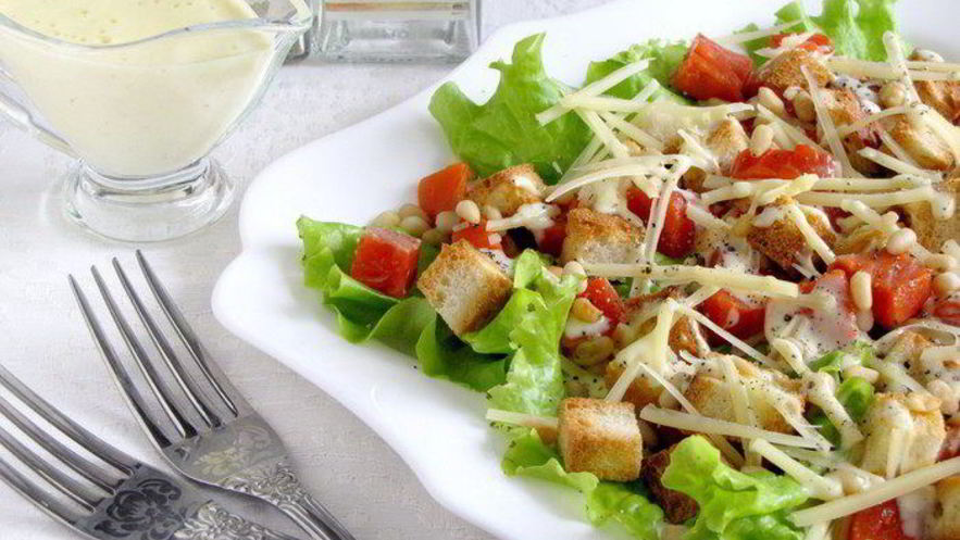 Рецепт салата цезарь с семгой по-сибирски