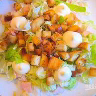 Рецепт Цезаря с копченой курицей