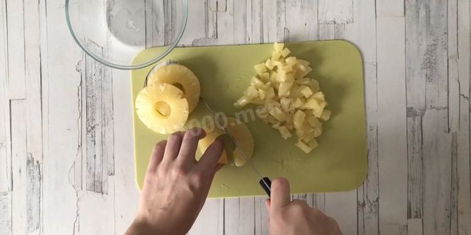 Рецепт салата в тарталетках с ананасом и курицей